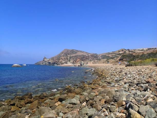istock Catalina Island shoreline 1752354377