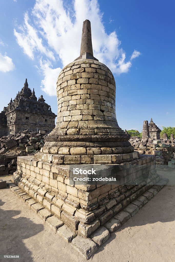 Buddist elefanti e le rovine del Tempio di Prambanan riferimento, Indonesia - Foto stock royalty-free di Ambientazione esterna