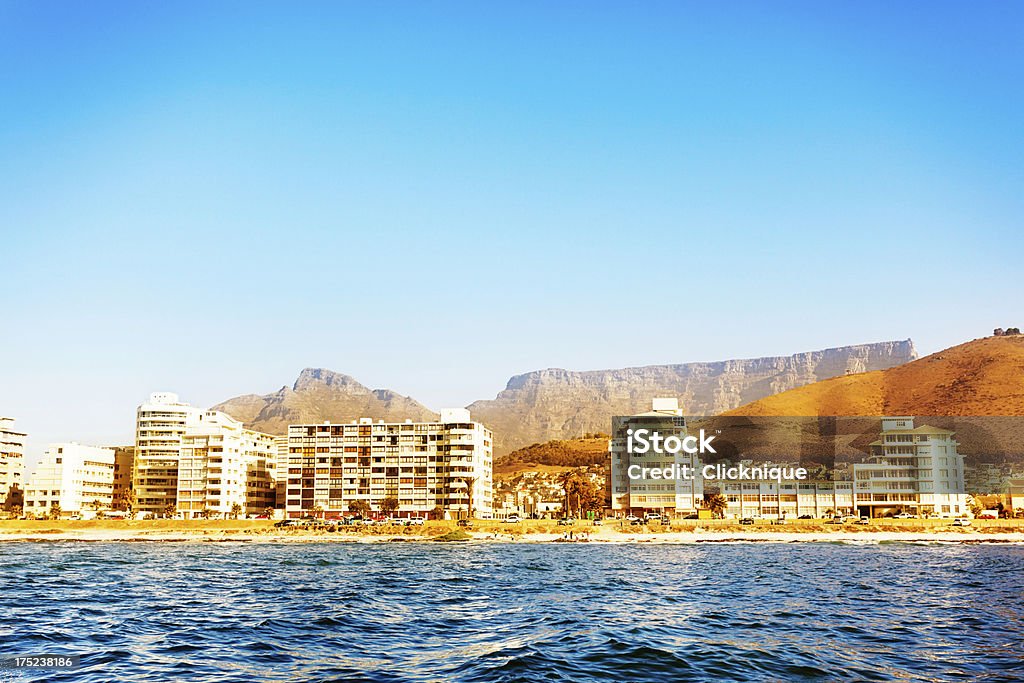 Góry Stołowej, Cape Town, za waterfront apartamenty, widoczne od sea - Zbiór zdjęć royalty-free (Bez ludzi)