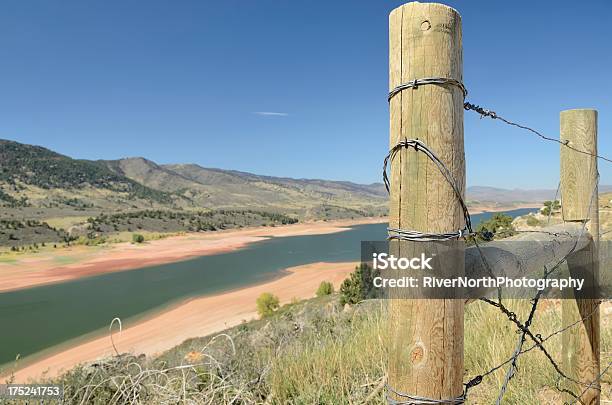 La Reserva Horsetooth Fort Collins Foto de stock y más banco de imágenes de Acantilado - Acantilado, Agua, Aire libre