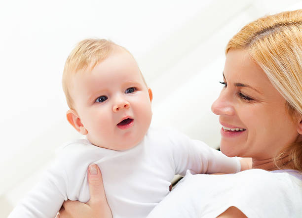 istock Mother with baby on the couch 175242879