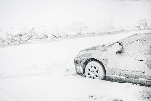 istock Car stuck in the snow 175243726