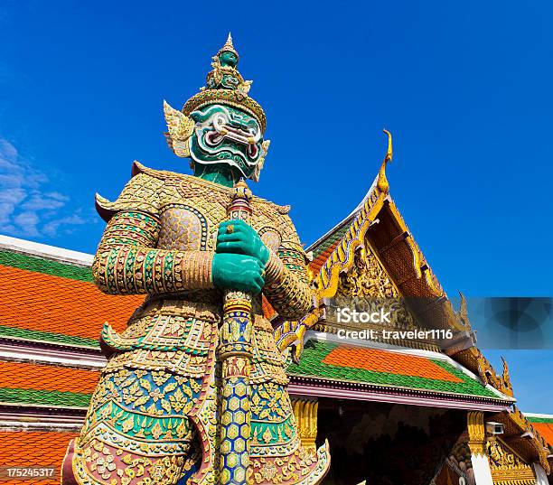 Wat Pho Em Banguecoque Tailândia - Fotografias de stock e mais imagens de Gigante - Personagem fictícia - Gigante - Personagem fictícia, Wat Pho, Antigo