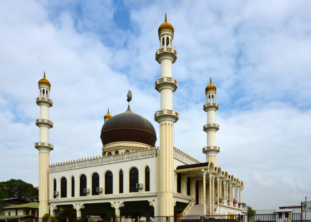 istock Keizerstraat Mosque - Lahore Ahmadiyya Movement, Paramaribo, Suriname 1752459591