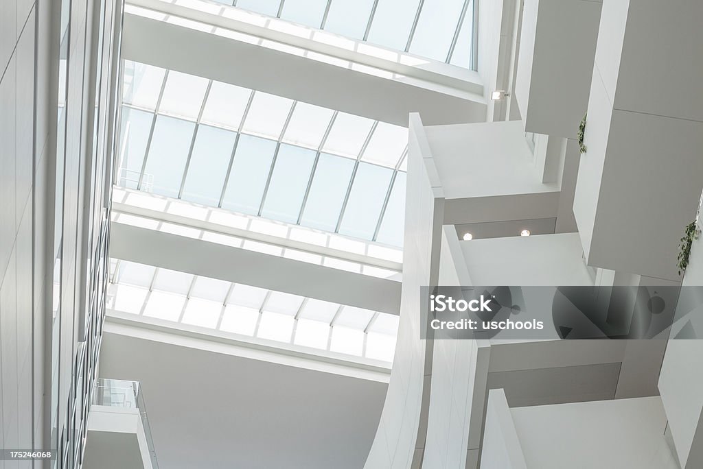 현대적이다 Office 빌딩 - 로열티 프리 0명 스톡 사진