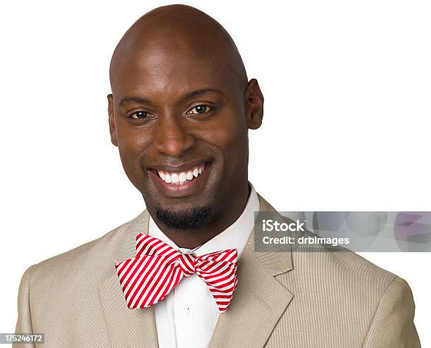 Foto de Feliz Sorridente Homem Com Gravataborboleta e mais fotos de stock de 30 Anos - 30 Anos, 30-34 Anos, 35-39 Anos