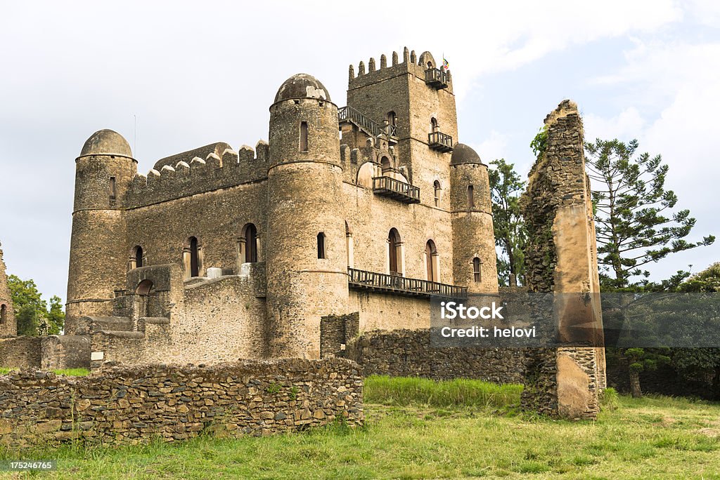 Palazzo imperiale di Gondar - Foto stock royalty-free di Etiopia