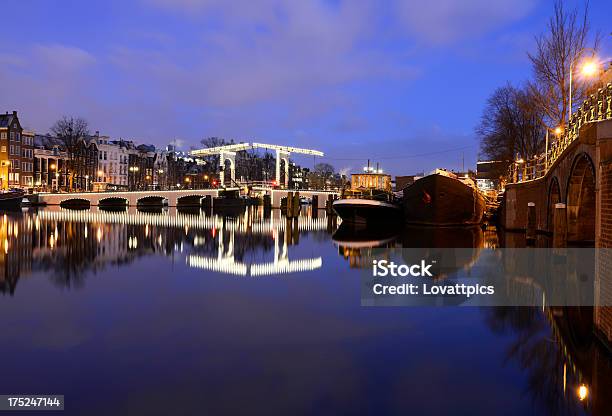 Magere Bridge Amsterdam Stockfoto und mehr Bilder von Abenddämmerung - Abenddämmerung, Altstadt, Amsterdam