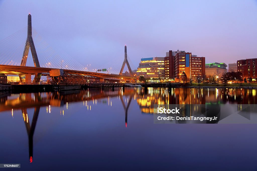 Leonard P. Zakim Bunker Hill Bridge - Zbiór zdjęć royalty-free (Boston - Stan Massachusetts)