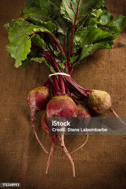 Organic Beets De Aniagem De Cânhamo - Fotografias de stock e mais imagens de Aniagem de Cânhamo - Aniagem de Cânhamo, Beterraba - Tubérculo, Comida