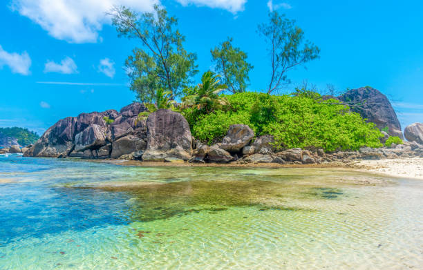 istock Port Glaud lagoon on a sunny day 1752507432