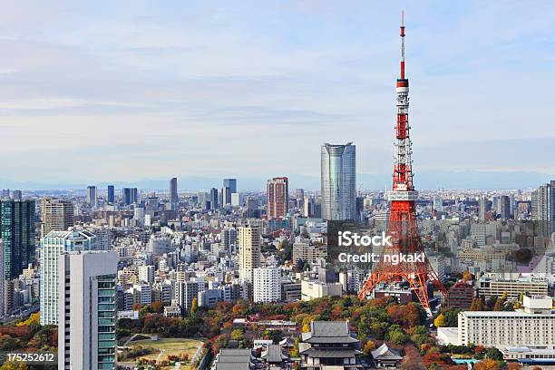 Foto de Torre De Tóquio e mais fotos de stock de Arranha-céu - Arranha-céu, Capitais internacionais, Centro da cidade