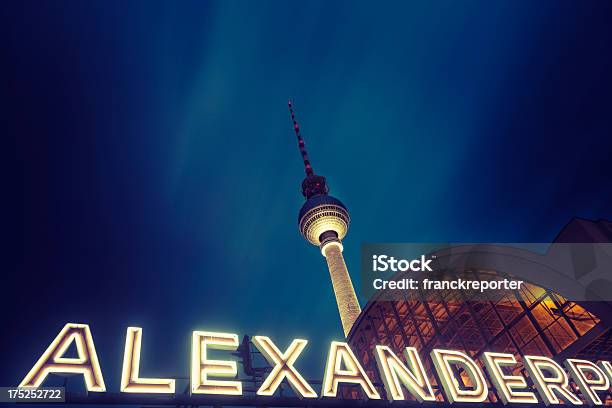 Torre Della Televisione Di Berlino In Alexander Platzgermania - Fotografie stock e altre immagini di Alexanderplatz