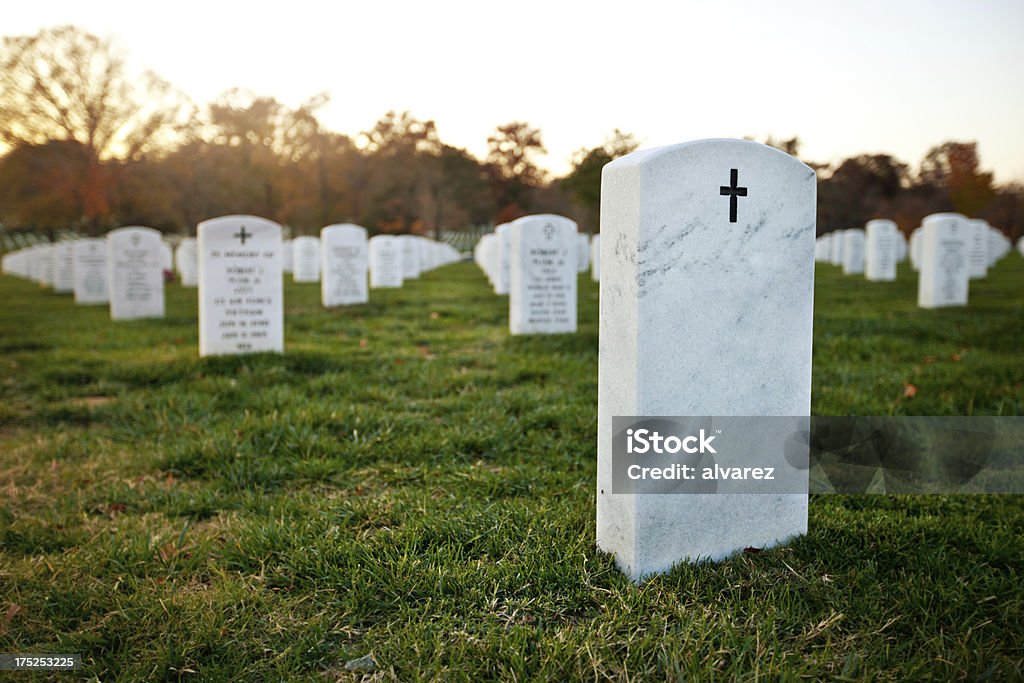 Tombstone em um Cemitério - Royalty-free Lápide Foto de stock