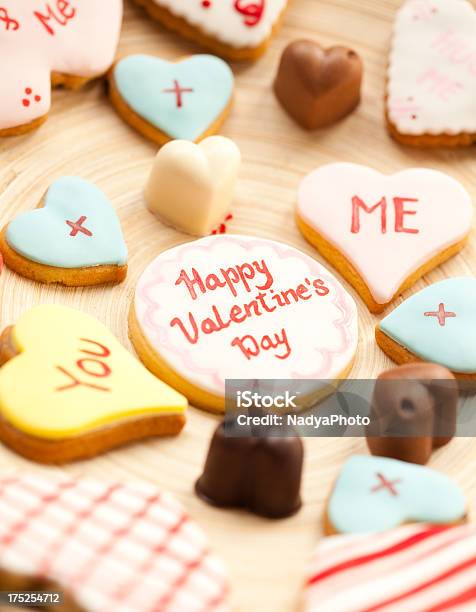 Foto de Valentines Cookies e mais fotos de stock de Alimentação Não-saudável - Alimentação Não-saudável, Arranjo, Biscoito