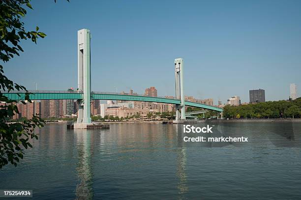 Foto de Wards Ponte Para Pedestres e mais fotos de stock de Ilha de Randall - Ilha de Randall, New York City, Exterior