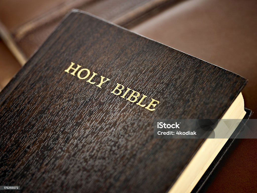 Святая Библия - Стоковые фото Без людей роялти-фри