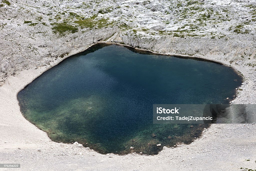 Lago di montagna - Foto stock royalty-free di Acqua