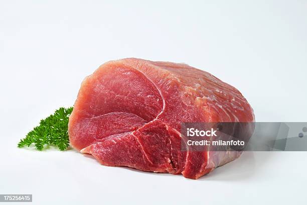 Carne De Ombro - Fotografias de stock e mais imagens de Pedaço de Carne - Pedaço de Carne, Gado - Mamífero ungulado, Carne de Vaca