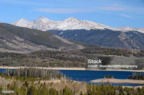 Озеро Dillon Фриско Штат Колорадо — стоковые фотографии и другие картинки Без людей - Без людей, Величественный, Выразительное небо