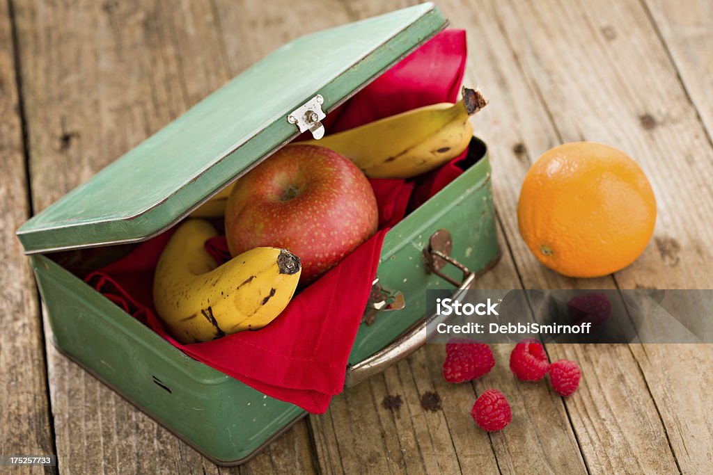 Manger davantage de fruits frais pour le déjeuner - Photo de Gamelle libre de droits