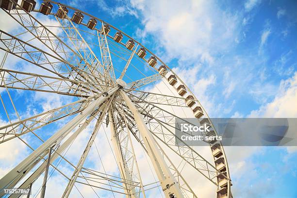 Rodagigante - Fotografias de stock e mais imagens de Roda-Gigante - Roda-Gigante, Arte, Cultura e Espetáculo, Atividade Recreativa