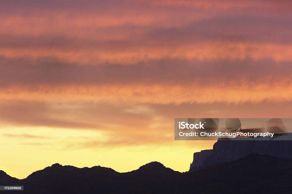 Paysage coucher de soleil sur le désert du sud-ouest américain - Photo de Activité de loisirs libre de droits