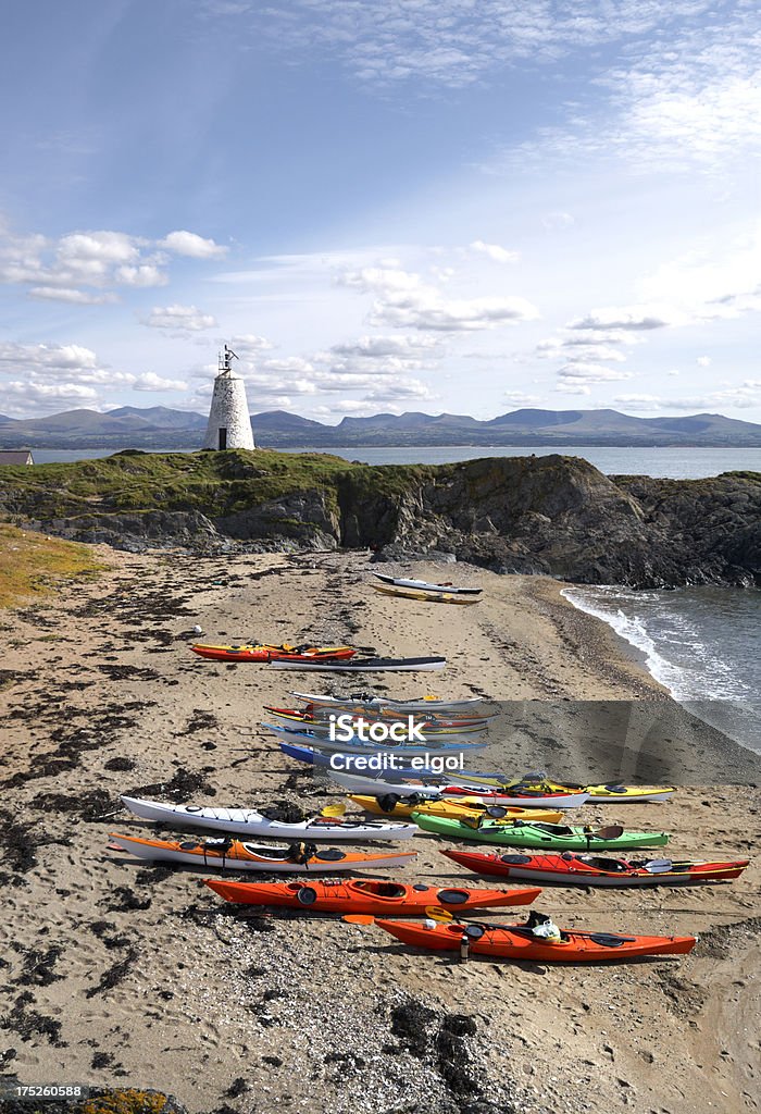 Wyspa Llanddwyn z Morze kajaki i Snowdonia - Zbiór zdjęć royalty-free (Anglesey - Walia)