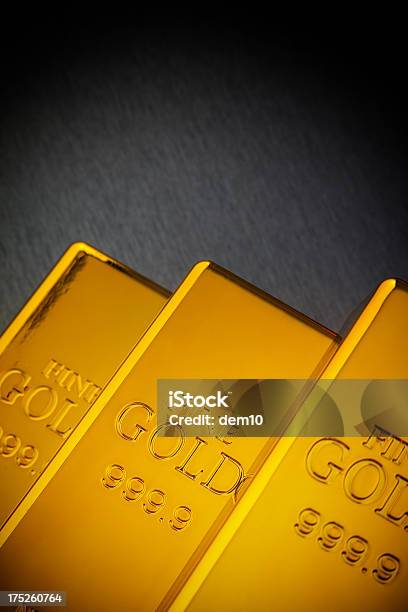 Goldfarbene Kantillen Stockfoto und mehr Bilder von Barren - Geld und Finanzen - Barren - Geld und Finanzen, Devisenkurs, Extreme Nahaufnahme