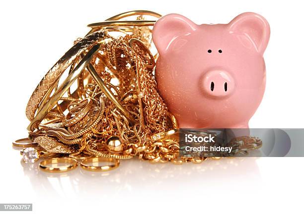 Foto de Dinheiro De Ouro e mais fotos de stock de Joia - Joia, Dourado - Descrição de Cor, Ouro - Metal