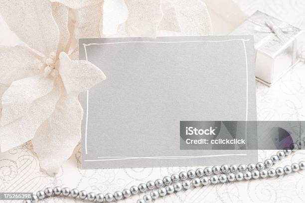 Plata Tarjeta En Blanco Foto de stock y más banco de imágenes de Tarjeta de aniversario - Tarjeta de aniversario, Amor - Sentimiento, Aniversario