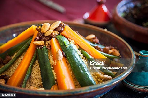 Photo libre de droit de Couscous Aux Légumes banque d'images et plus d'images libres de droit de Maroc - Maroc, Couscous - Aliment de base, Aliment