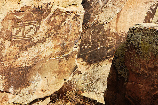 istock Pictograph Native American Indian Art 175269549