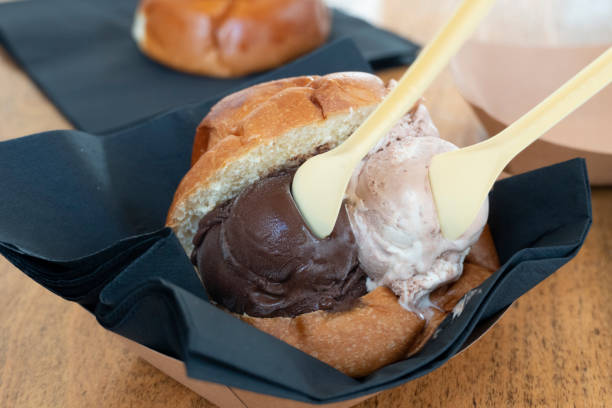 istock Brioche filled with two scoops of ice cream, hazelnut and chocolate 1752708778
