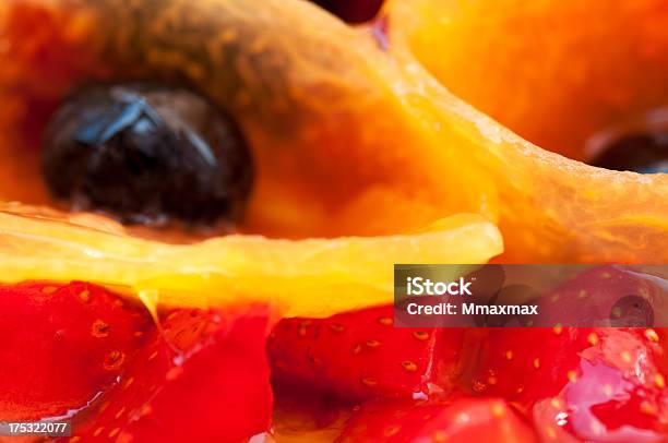 Melone Fragole Mirtilli - Fotografie stock e altre immagini di Composizione orizzontale - Composizione orizzontale, Crosta di crostata, Crostata di frutta