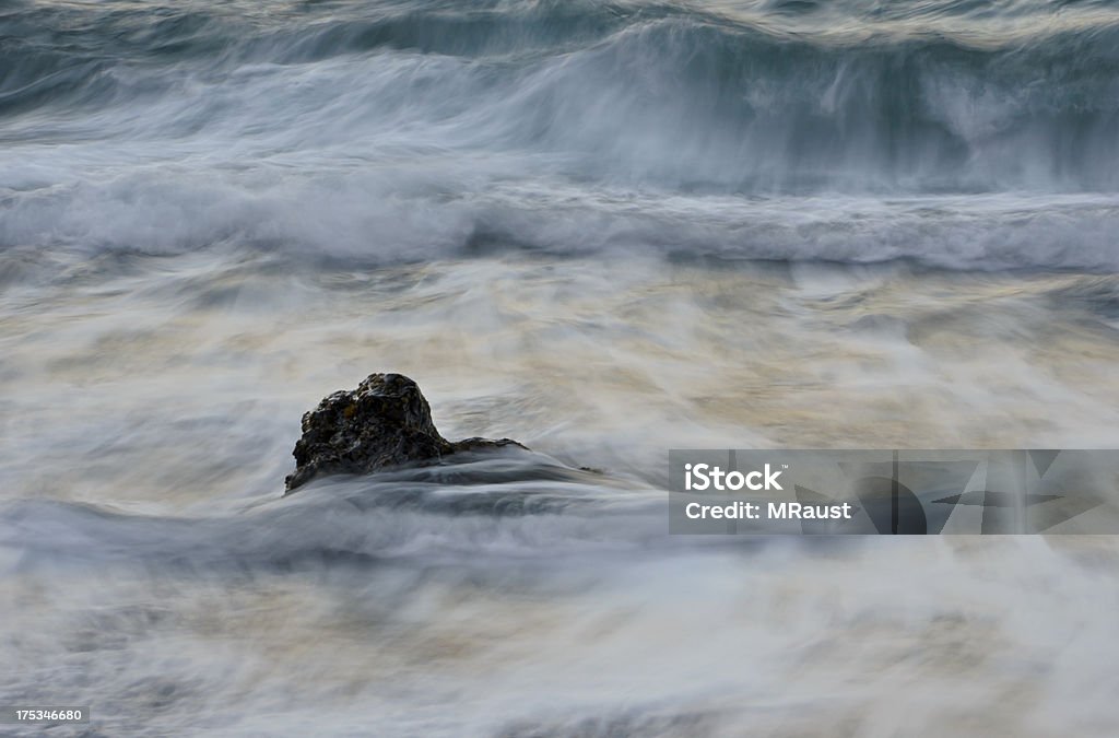 Black Rock en Las Olas - Foto de stock de Agua libre de derechos