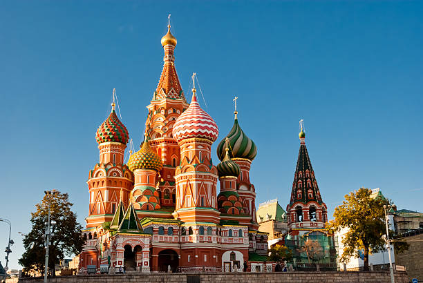 st. basil's cathedral, plaza roja, moscú - kremlin fotografías e imágenes de stock