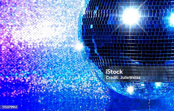 Disco Ball Stockfoto und mehr Bilder von Diskokugel - Diskokugel, Blau, Disco-Tanz