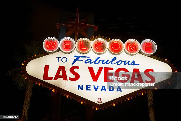 ラスベガスの夜の看板 - Welcome To Fabulous Las Vegas Nevadaの看板のストックフォトや画像を多数ご用意 - Welcome To Fabulous Las Vegas Nevadaの看板, イルミネーション, ウェルカム・サイン