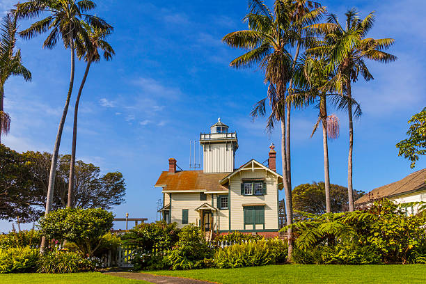 long beach califórnia de lado tropical (p) - long beach california lighthouse los angeles county imagens e fotografias de stock