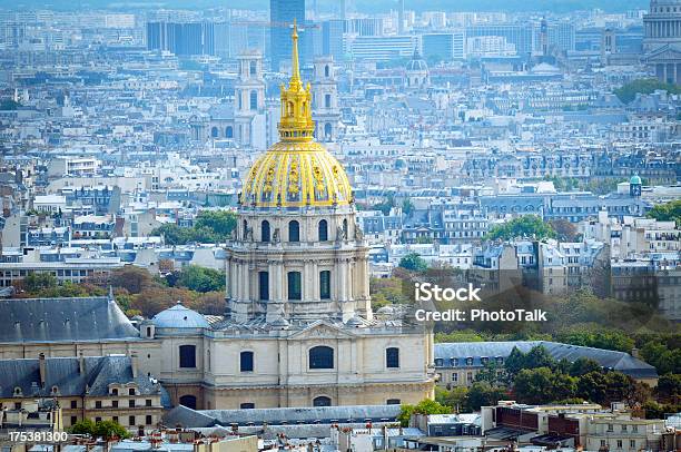 Paris Vista Da Cidade E Invalides Palácio Xg - Fotografias de stock e mais imagens de Bairro dos Inválidos - Bairro dos Inválidos, Admirar a Vista, Apartamento