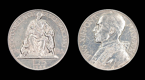 istock Five-Lire-Coin, Vatican, 1949 175381882