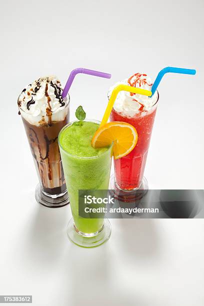 Frutos Smoothies - Fotografias de stock e mais imagens de Alimentação Saudável - Alimentação Saudável, Batido - Bebida Batida, Batidos