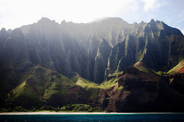 istock Kauai Hawaii Na Pali Coast 175383689