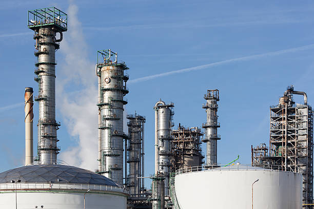 istock Petrochemical industry 175383971