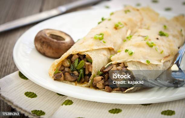 Los Crepés Salado Foto de stock y más banco de imágenes de Crep francés - Crep francés, Salado, Comida salada