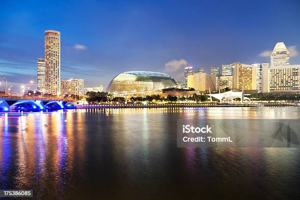 Marina Bay Singapore - Fotografie stock e altre immagini di Albergo - Albergo, Ambientazione esterna, Centro della città