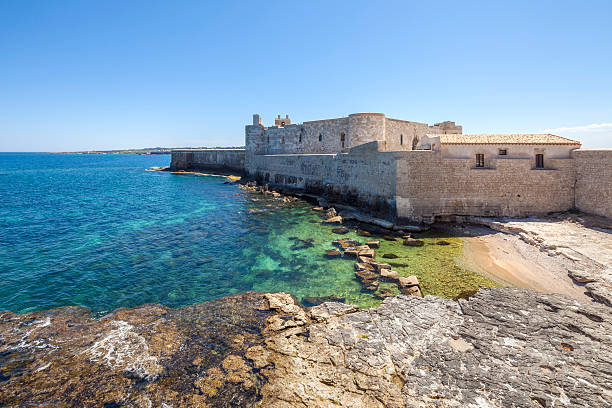 Castello Maniace, isla ortigia Siragusa, Sicilia, Italia - foto de stock