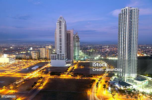 Foto de Condomínios Metro Manila Filipinas e mais fotos de stock de Apartamento - Apartamento, Arquitetura, Arranha-céu