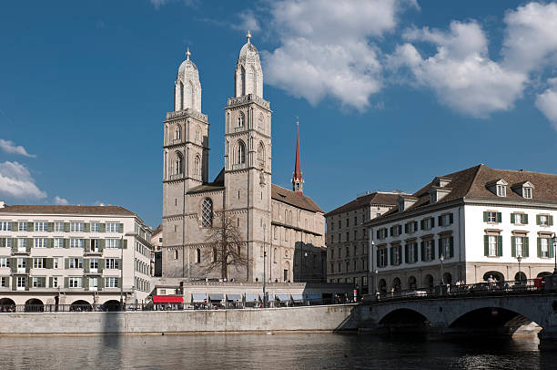 grossmünster - grossmunster cathedral fotografías e imágenes de stock